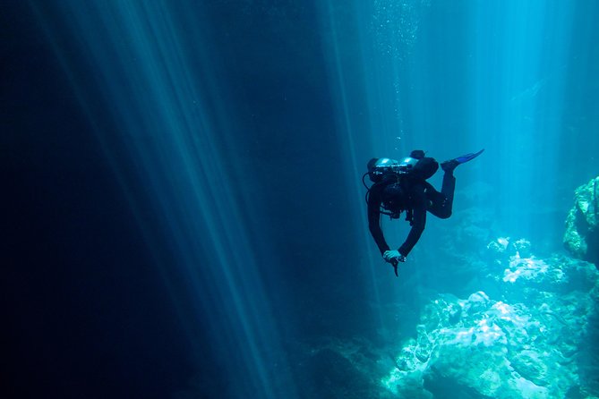 2 cenote divings (including one deep diving) for advanced divers in Tulum - Parque Dos Ojos area: how it supports the Dos Ojos route