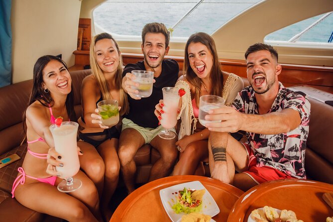 Cancun All Inclusive: Coast & Fun 9h on 50' Cranchi - What the 9-hour plan feels like on the water