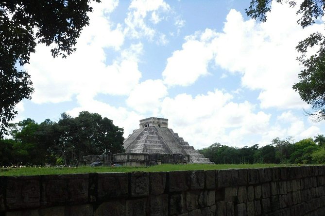 Chichén Itzá Adventure (Private, Full Day) - Valladolid stop: quick photos in a Spanish-colonial town