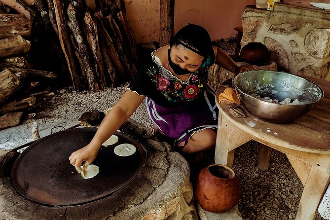 Chichen Itza Gastronomic, Valladolid and Cenote Extremo - Comedor Kaua lunch show: why the food part is worth the time