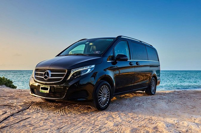 Departures in Mercedes Benz from Tulum to Cancun Airport - Tickets, confirmations, and the small details that matter