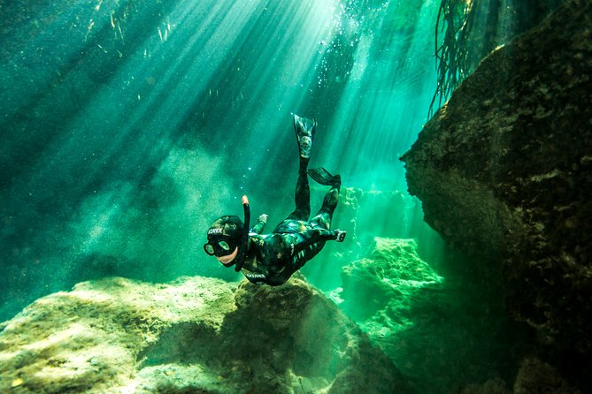 Freediving Intro for Beginners in a Cenote in Tulum Mexico - Before you enter: briefing, breathing, equalization, and gear fitting