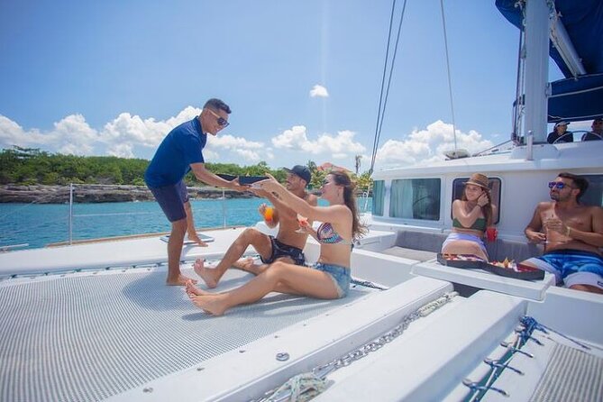 Half Day Luxury Sailing Experience in Riviera Maya with Open Bar - Getting to the Boat: Super Akí vs Kore Tulum (and the time sink to know)