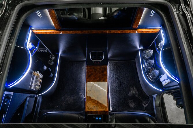 Lincoln Stretch Limo from Tulum to Cancun Airport - Price and value: $274 for up to 2 people, so do the math