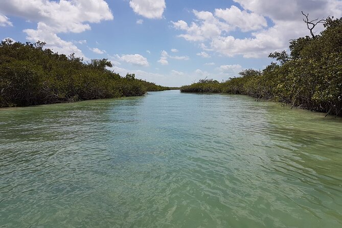 Magic Sian ka'an Deluxe two boats - Lunch at Fisherman of Punta Allen: what’s included, and what to confirm