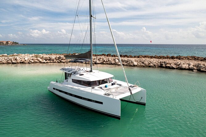 Private 40' Bali Catamaran – Drinks & Food Included - Puerto Aventuras to the reef: how the 4 hours usually feel
