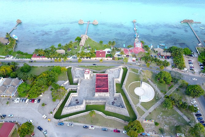 Private - Bacalar sailing across the mesmerizing waters - Swimming and snorkeling: included gear and what to expect