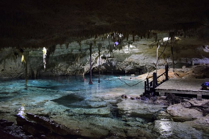 Private Cenote & Snorkeling Tour with Turtles in Akumal - Stop 2: Akumal Bay turtle snorkeling in warm Caribbean water