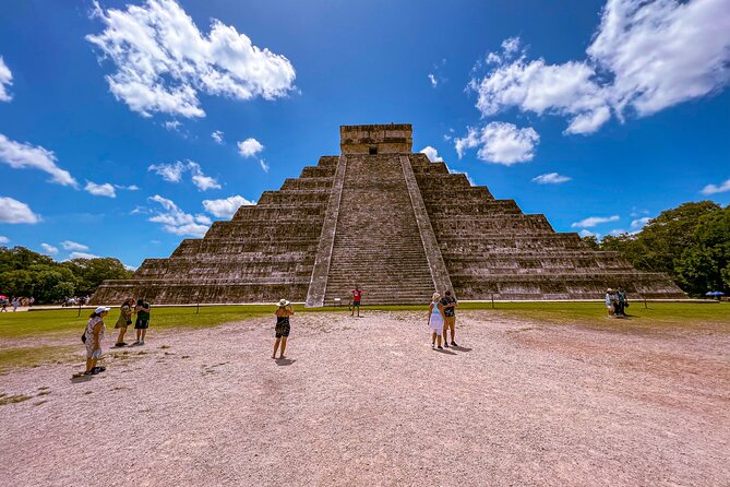 Private World Wonder Discovery Tour in Chichen Itza, Cenote and Valladolid - Valladolid Stroll and Lunch: A Break That Feels Like Part of the Trip