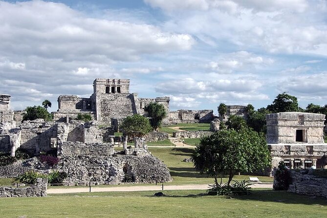 Round-trip Private Transfer Cancun Airport to TULUM Downtown - Return trip to Cancun Airport: arriving with the right buffer