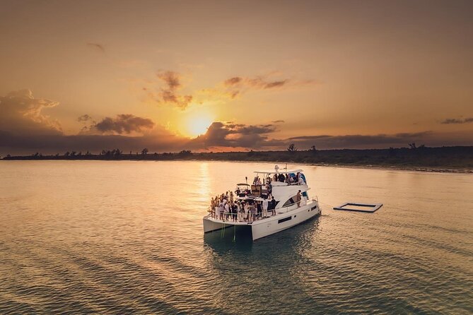 Tulum All Inclusive DJ Party – 51' Leopard PowerCat 4h - Who runs the show: captain, crew, and the names you’ll hear praised