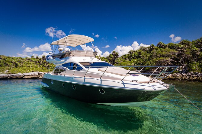 Tulum Luxury Escape – 4h All Inclusive on 43' Private Yacht - What You’re Really Buying: a 43-foot private yacht for up to 8